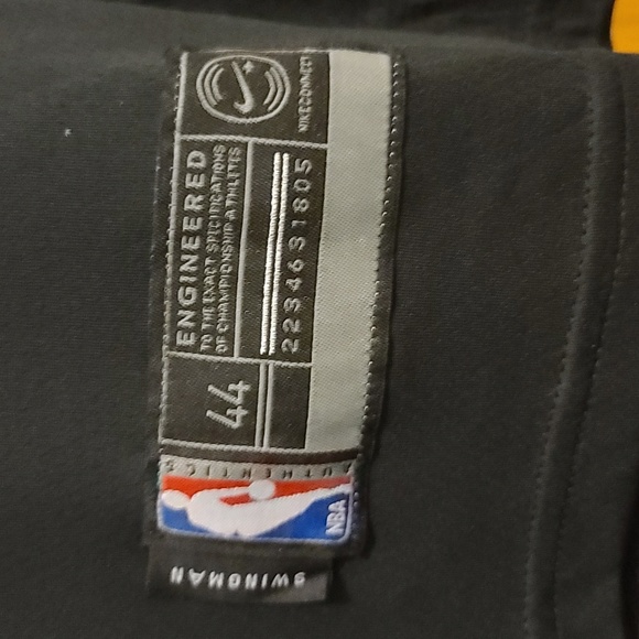 Toronto Raptors-Lowry 7 - 2019-20 Nike City Edition Kyle Lowry Jersey Size 44 - Picture 2 of 4